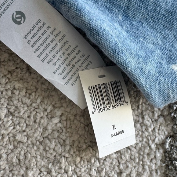 Disney World Parks Disneyland Spirit Jersey blue Denim Bleach splatter XL NEW - Picture 3 of 10